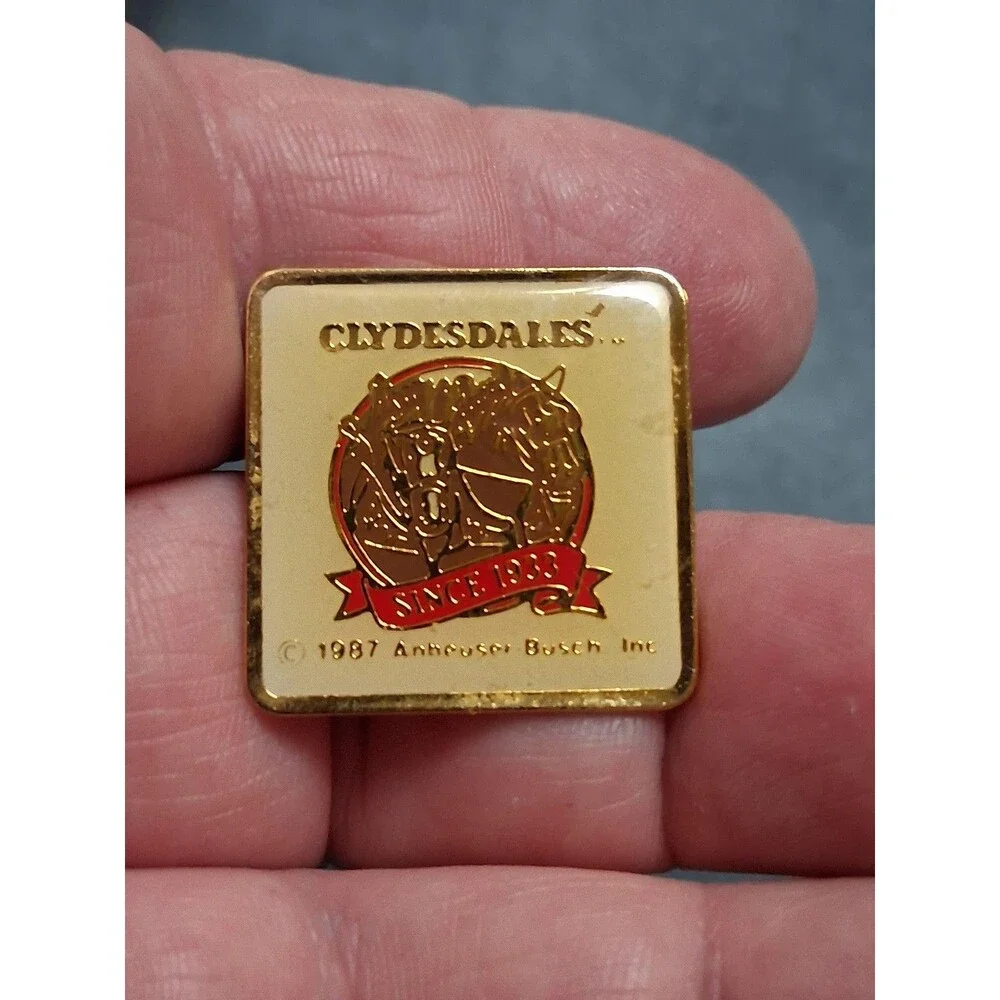 Vintage 1987 Budweiser Clydesdales Beer Lapel Pin Gold Tone Square Taiwan
